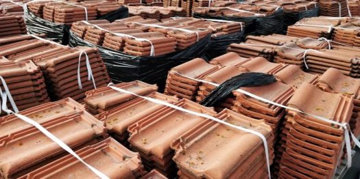 image de palette de tuile empilée